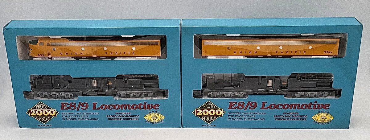 Proto 2000 30824 HO Scale Union Pacific AB Diesel Set #932/#934B LN/Box
