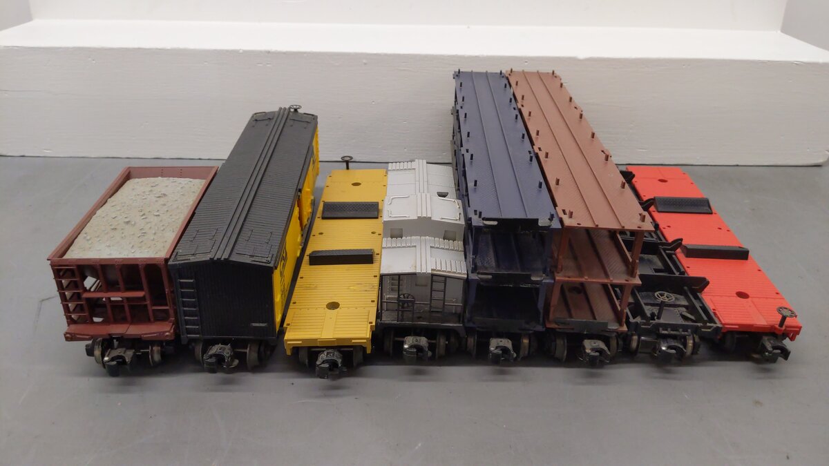 Lionel & Others O Gauge Freight Cars [8] VG