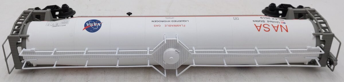 MTH 30-73631 O Gauge NASA 33,000 Gallon Tank Car #2019 EX/Box