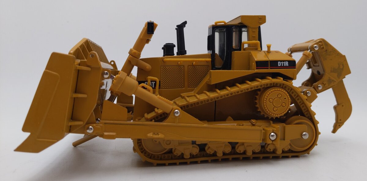 Cat 55148 1:50 Track-Type Tractor W/ Metal Tracks EX/Box