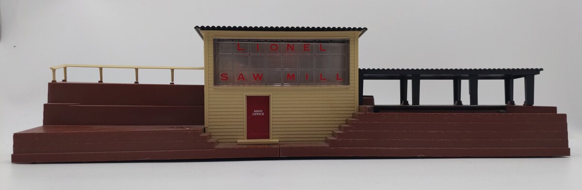 Lionel 6-12873 O Operating Sawmill with Brown Base EX/Box