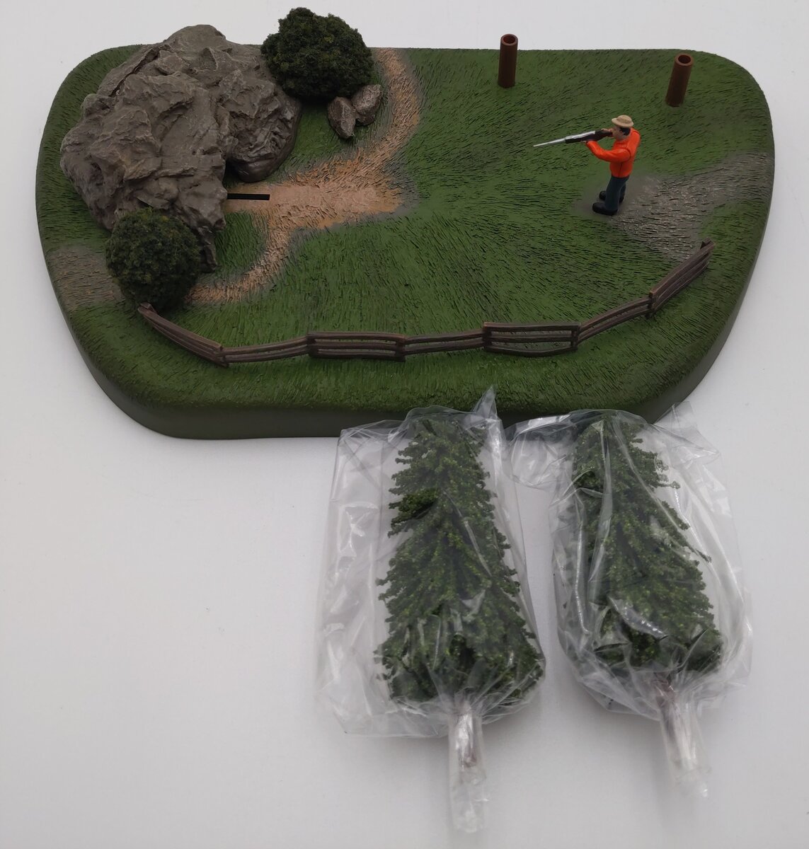 Lionel 6-34149 O Gauge Sly Fox & Hunter Animated Scene NIB