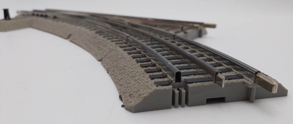 Lionel 6-12018 O-36 Right Hand Manual FasTrack Switch Turnout LN/Box