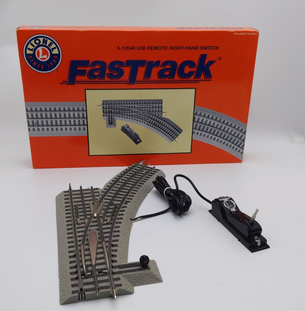 Lionel 6-12046 O Gauge O36 Right Hand Remote-Control FasTrack Switch/Turnout EX/Box