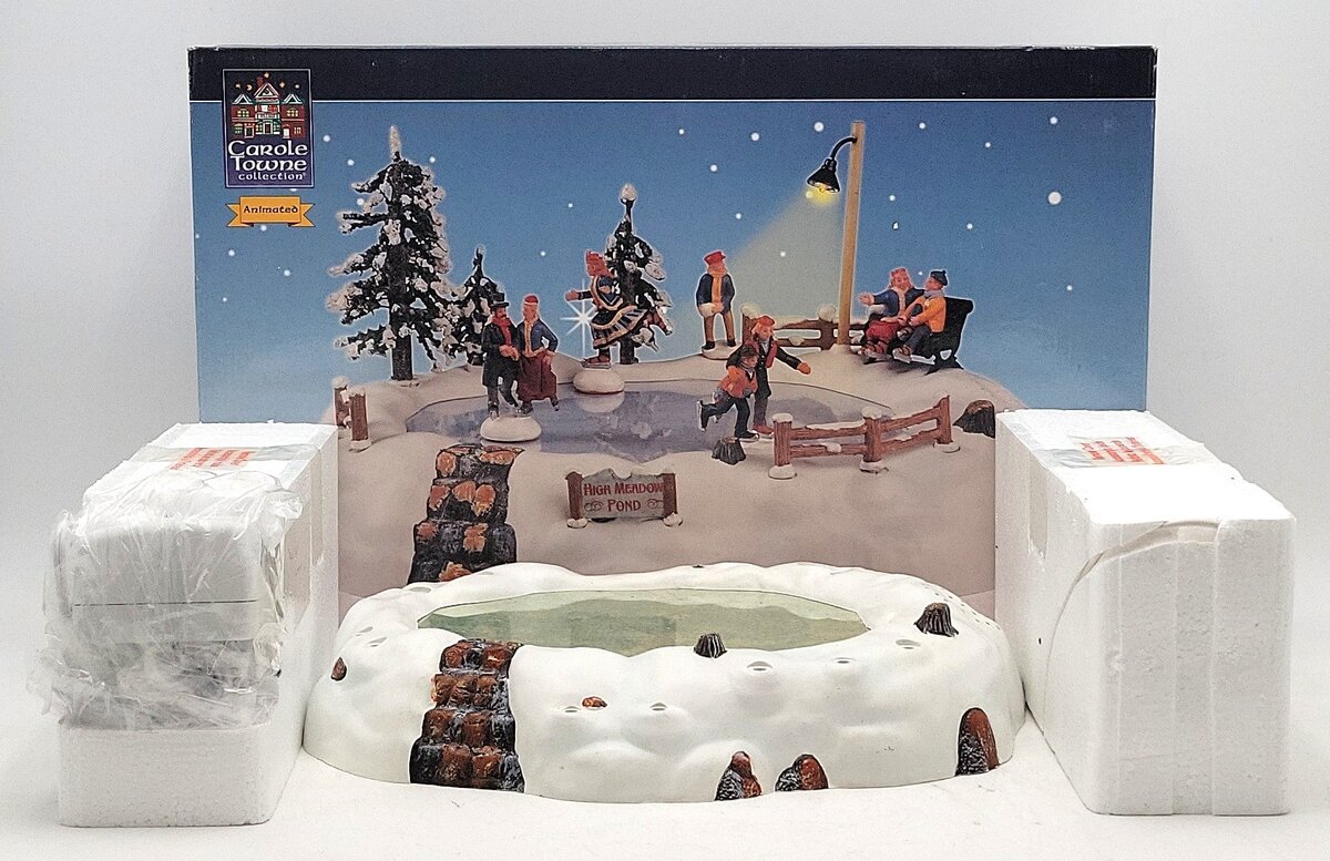 Lemax 54301 Lighted & Animated Table Accent High Meadow Skating Pond NIB