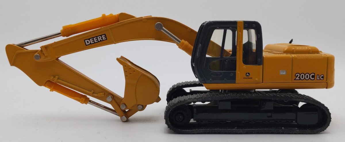 Ertl 15507 1:50 Diecast John Deere 200 C LC Excavator EX/Box