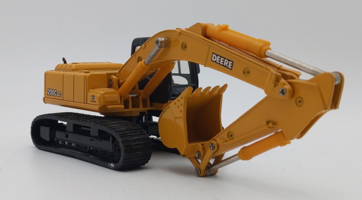 Ertl 15507 1:50 Diecast John Deere 200 C LC Excavator EX/Box