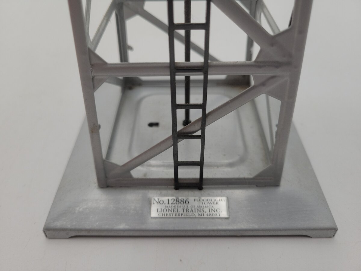 Lionel 6-12886 O Gauge 395 4-Light Floodlight Tower VG/Box