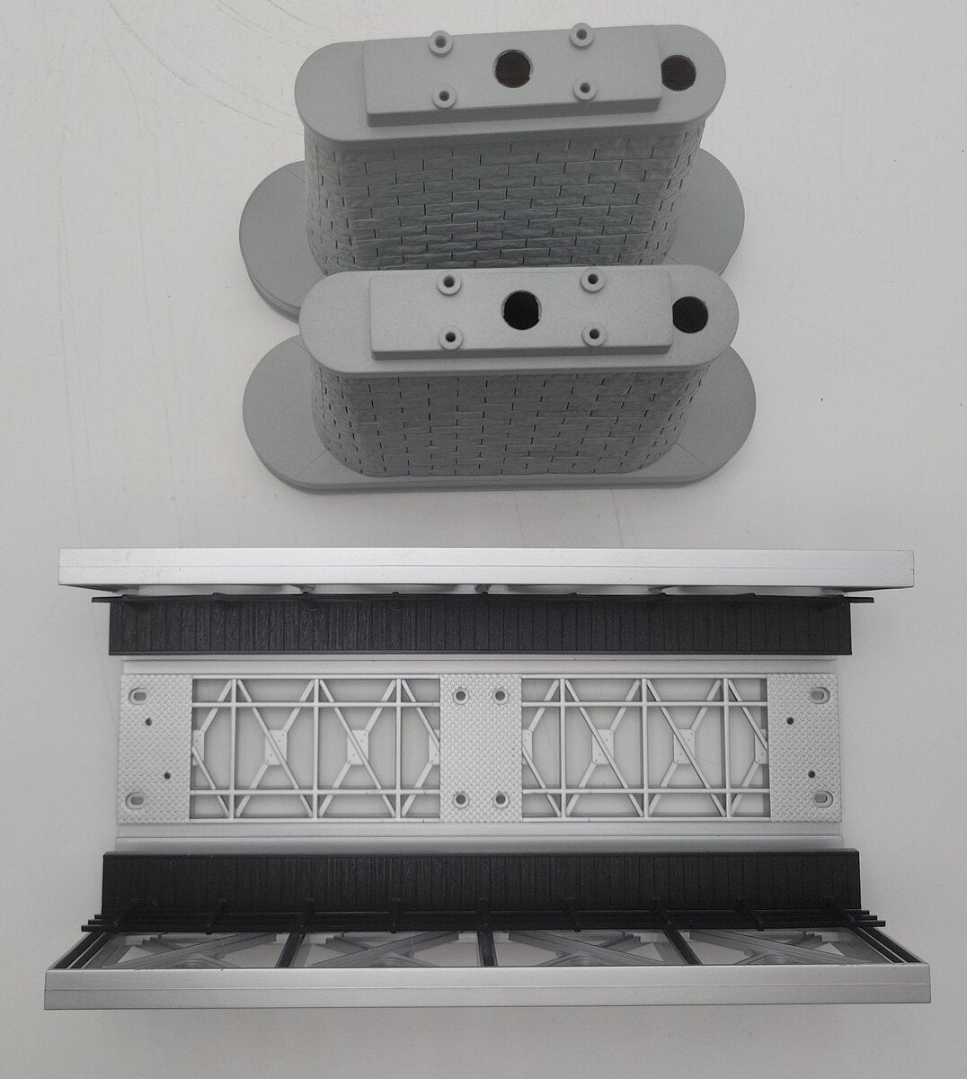 MTH 40-1102 O Scale Girder Bridge in Silver EX/Box