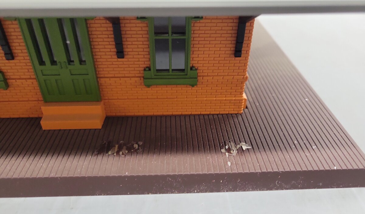 MTH 30-9005 O Gauge Passenger Station with 2 Platforms EX/Box