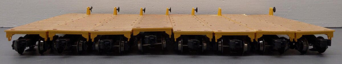 Menards O Gauge Union Pacific Flatcars (8) VG