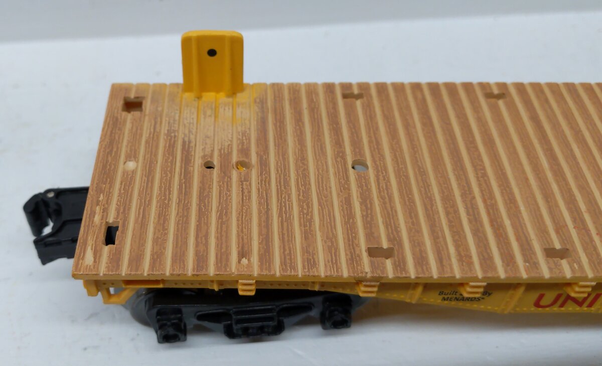 Menards O Gauge Union Pacific Flatcars (8) VG