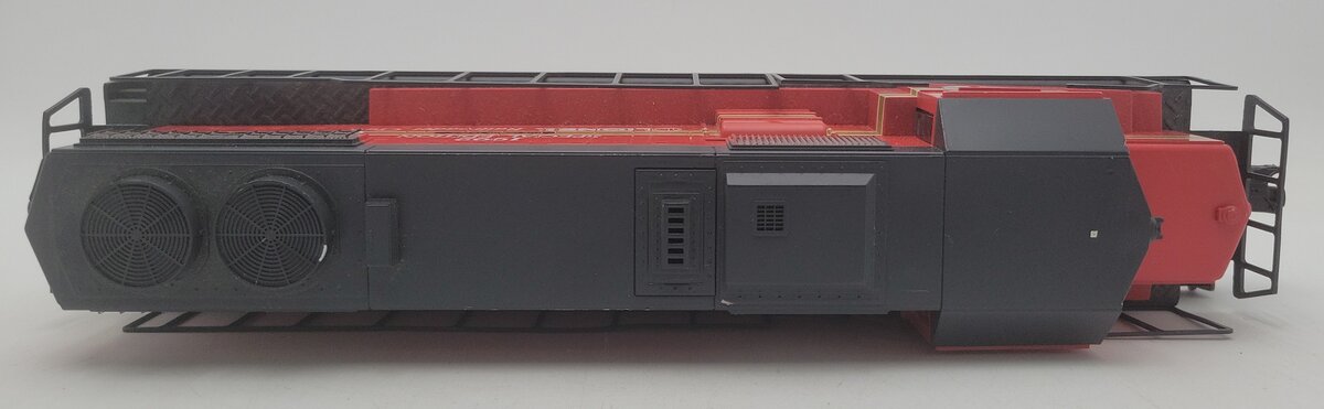 Lionel 6-18818 O Lionel Railroader Club GP-38 Diesel Locomotive w/Horn VG