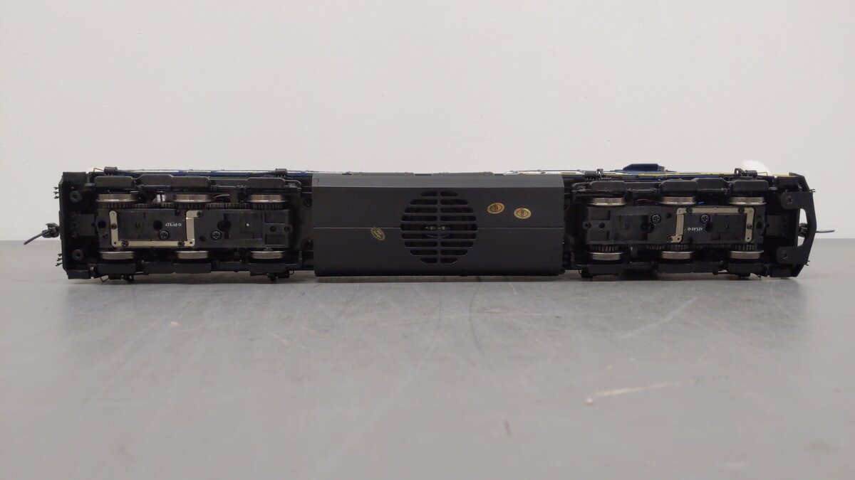 Atlas 30138199 O Scale CSX Transportation ES44AC Locomotive #5327 (2 Rail) EX/Box