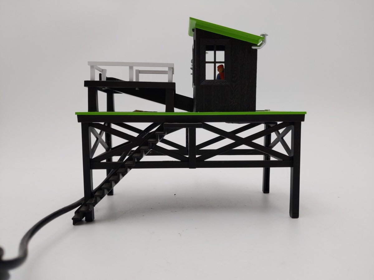 Lionel 2329230 O Assembled Area 51 Hazardous Materials Barrel Loader EX