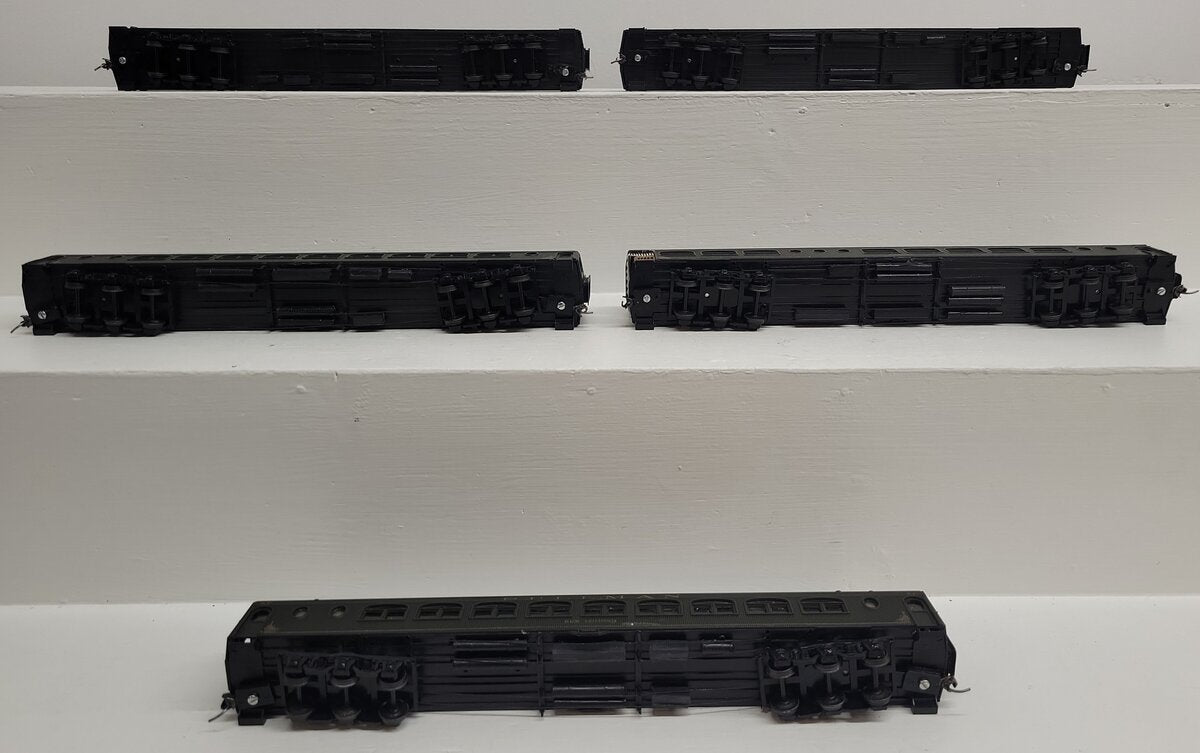 Roundhouse HO Assorted Pullman Passenger Cars [5] VG