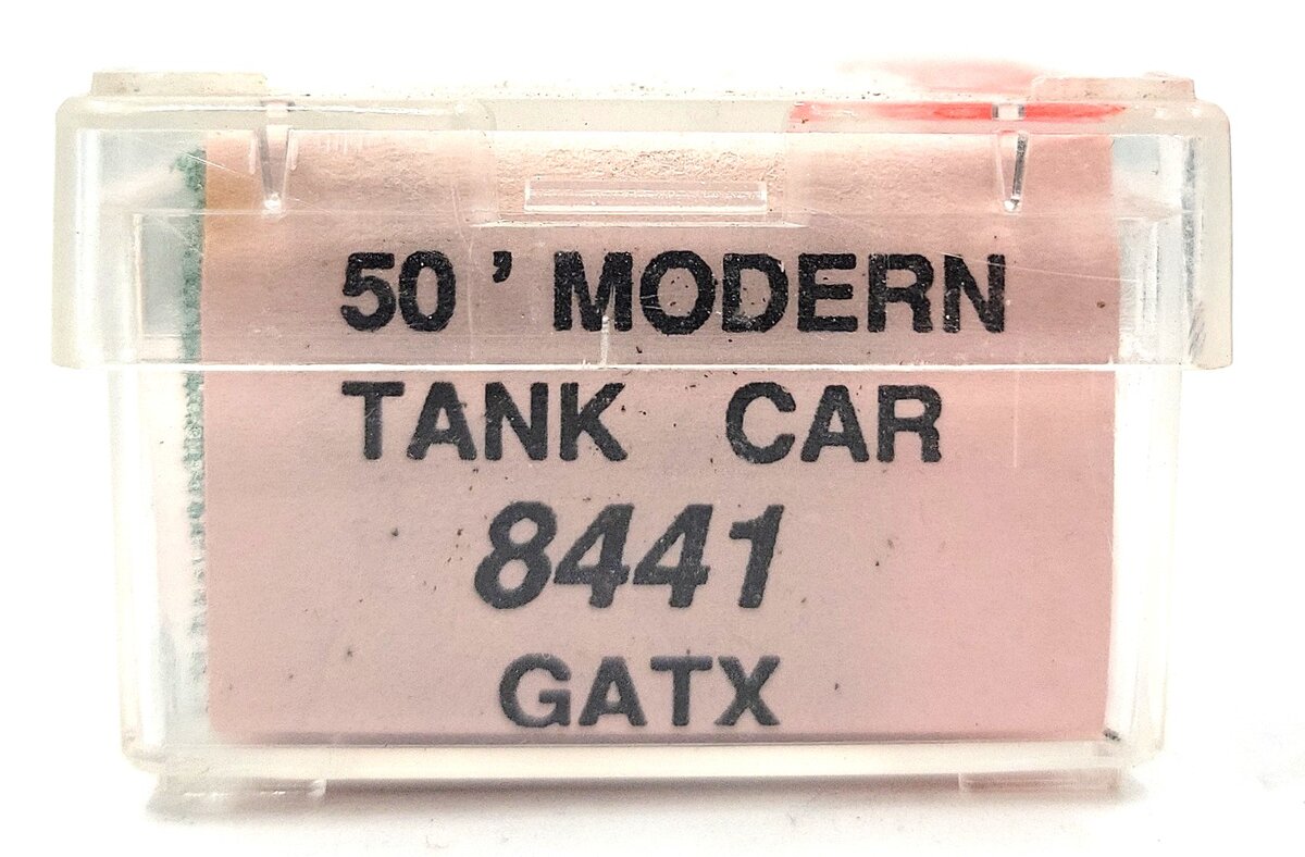 Roundhouse 8441 N Scale GATX 50' Modern Tank Car Kit #52609 EX/Box