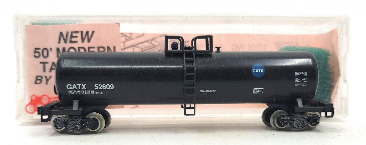 Roundhouse 8441 N Scale GATX 50' Modern Tank Car Kit #52609 EX/Box