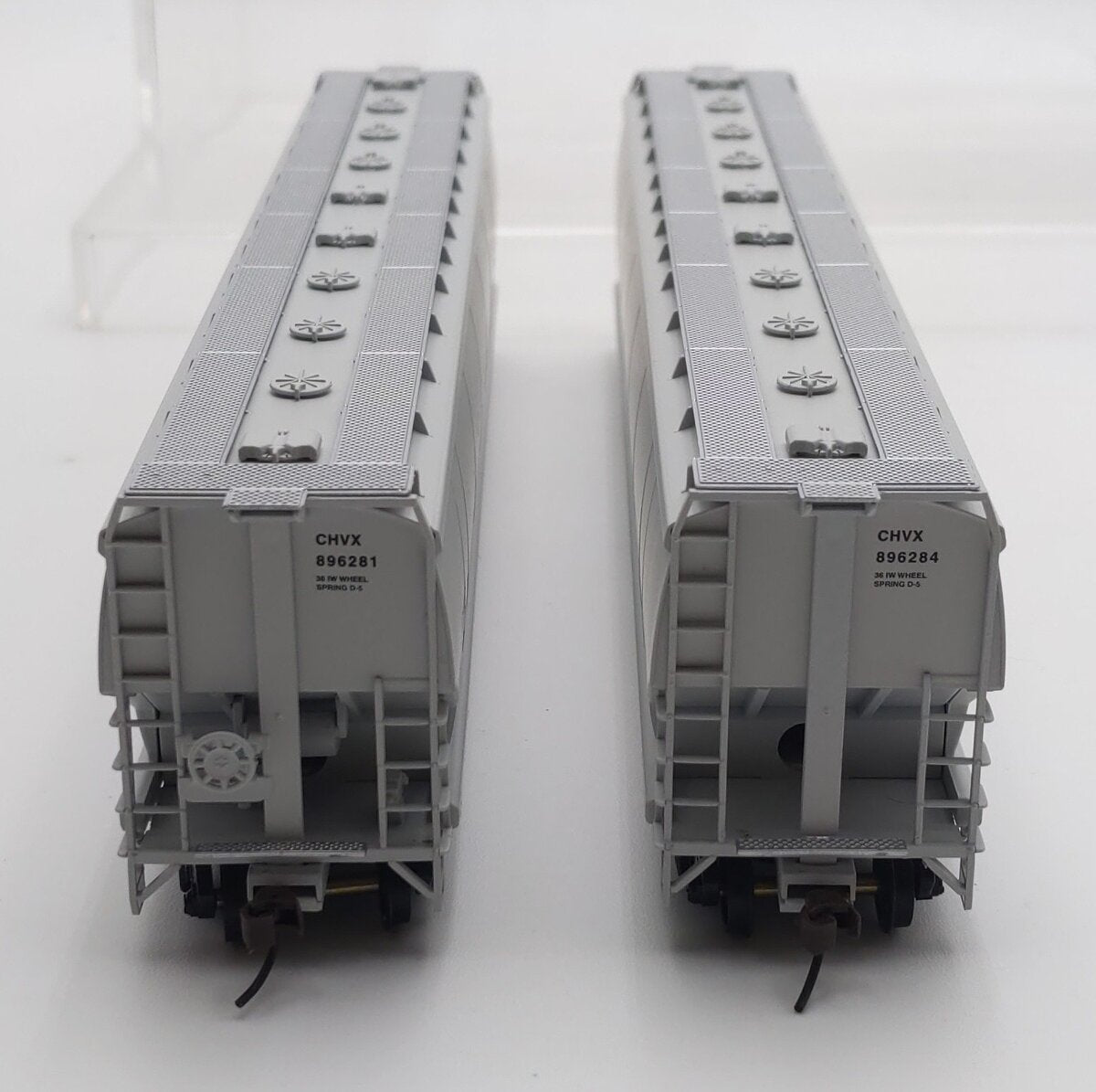 Walthers 932-27154 HO National CHVX Plastic Hoppers (Pack of 2) EX/Box