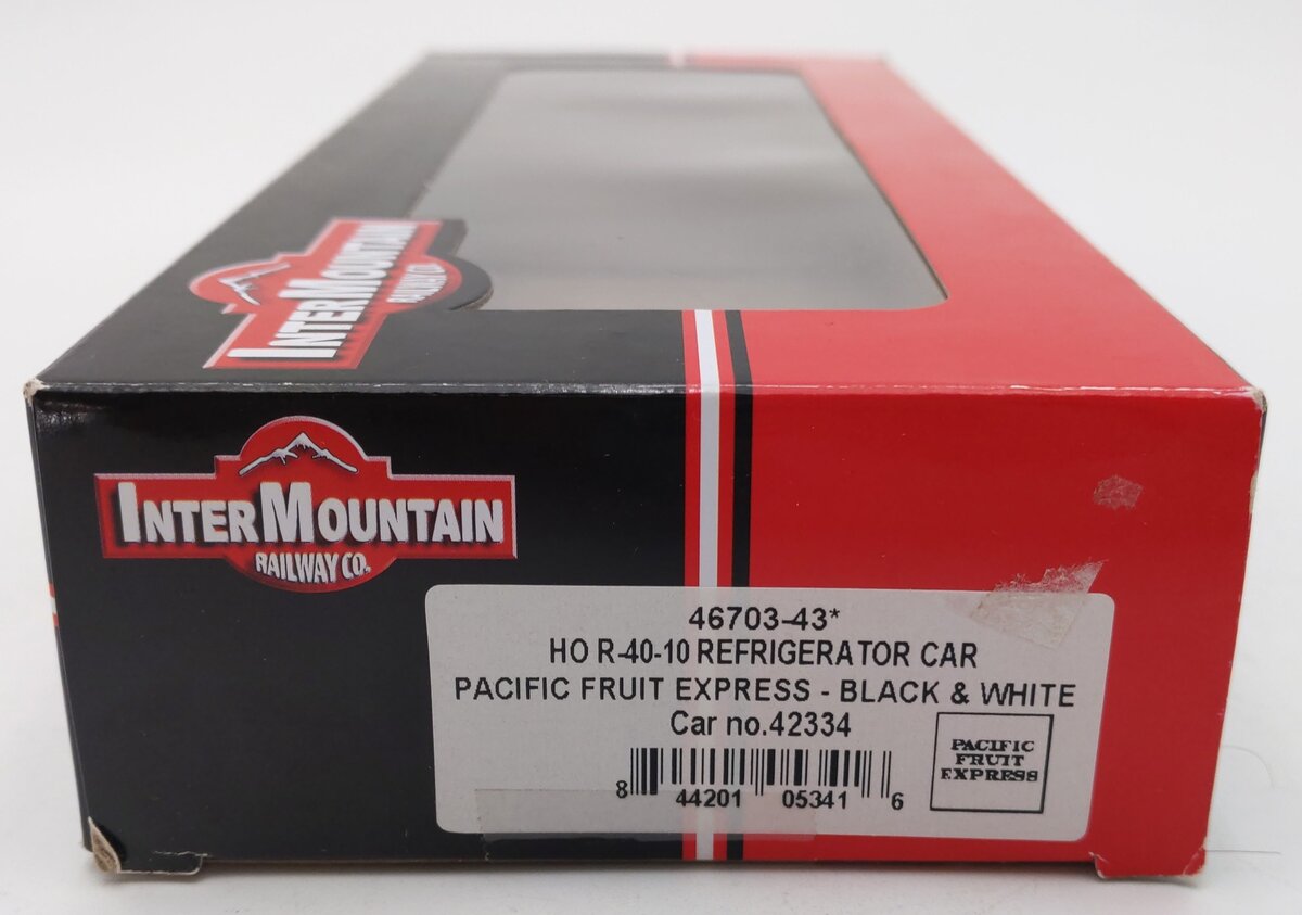 InterMountain 46703-43 HO Scale Pacific Fruit Express Reefer Car #42334 EX/Box