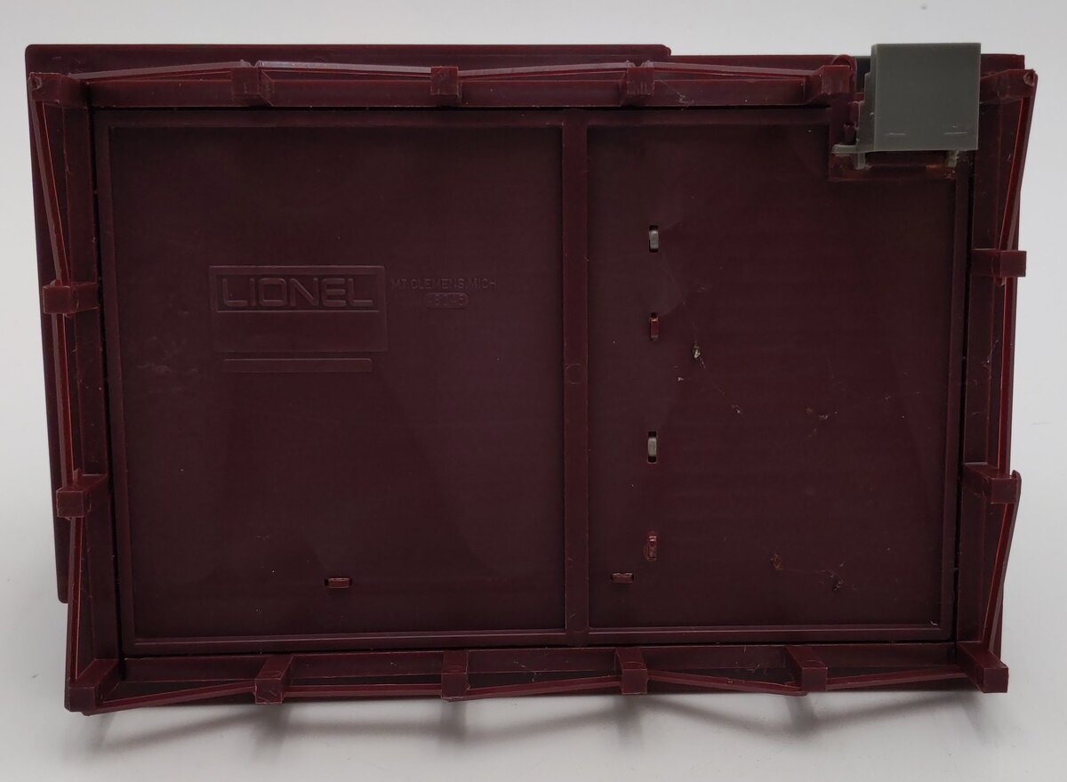 Lionel 48045 O Gauge Building/Shed EX