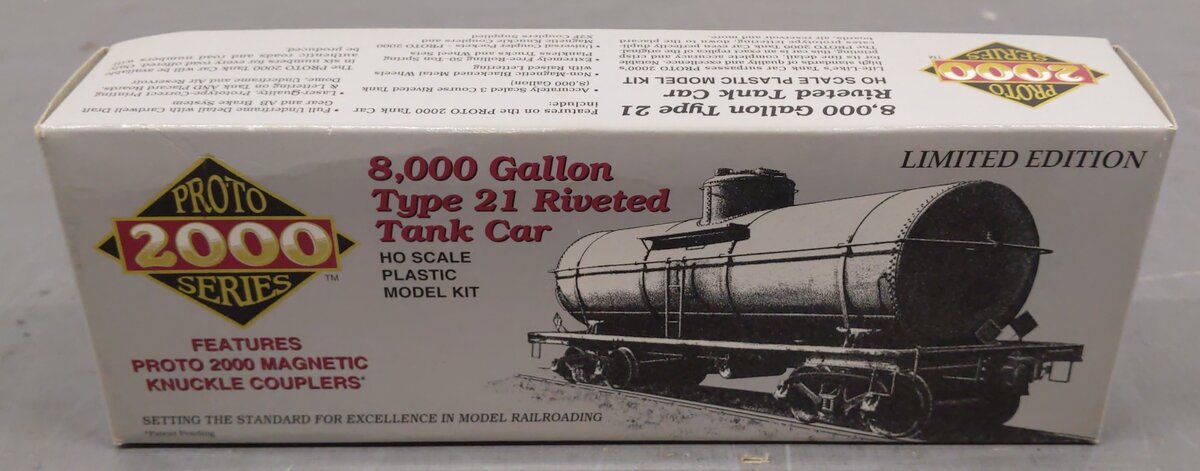 Proto 2000 HO Scale 8000 Gallon Type Riveted 21 Tank Car #107 Kit EX/Box