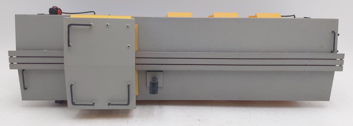 Delton 4275U G Scale Union Pacific Long Caboose w/ Metal Wheels EX