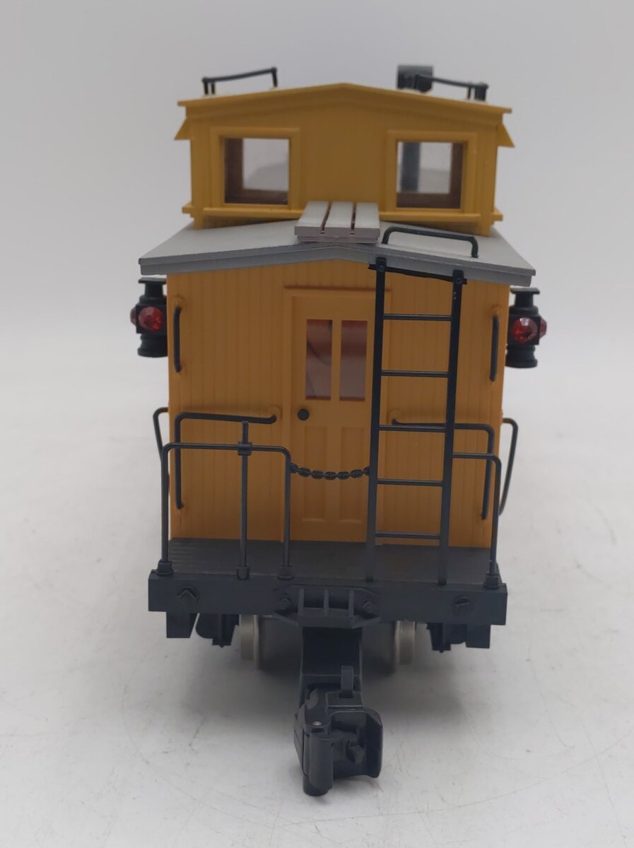 Delton 4275U G Scale Union Pacific Long Caboose w/ Metal Wheels EX