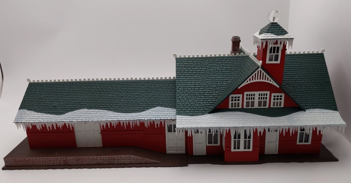 Lionel O Gauge Custom Christmas Train Station Platform EX