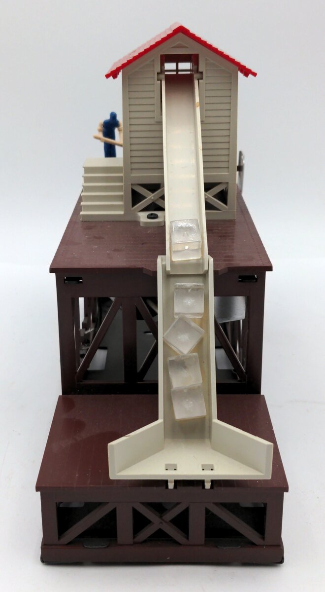 Lionel 6-2306 O Gauge Operating Icing Station w/ PFE Ice Car #6700 LN/Box