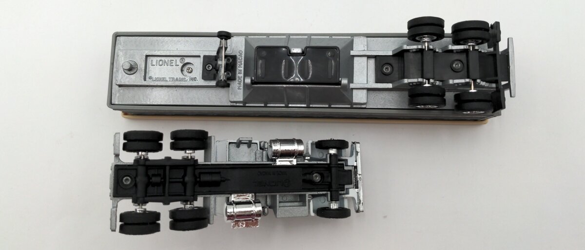 Lionel 6-12779 O Gauge Lionelville Grain Co. Tractor & Grain Rig EX/Box