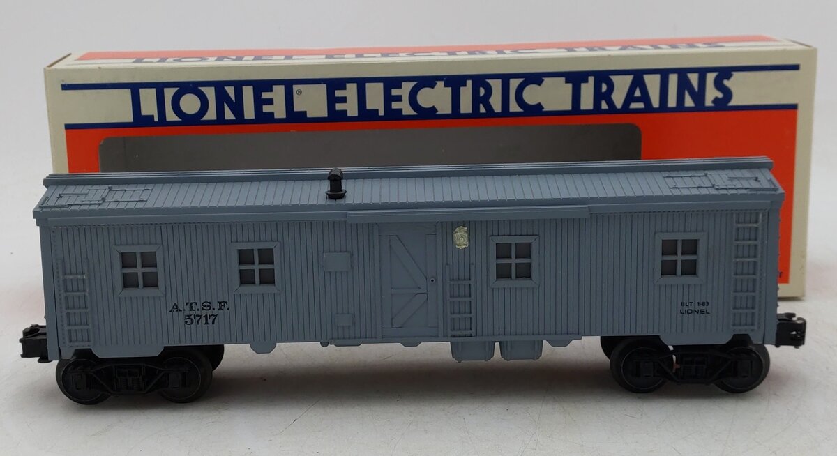 Lionel 6-5717 O Gauge Santa Fe Illuminated Bunk Car #5717 EX/Box