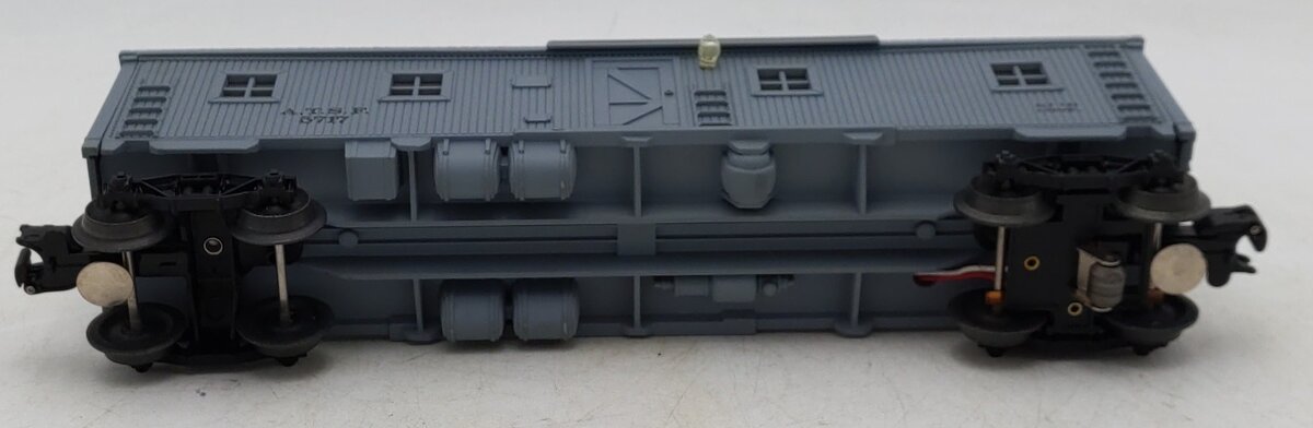 Lionel 6-5717 O Gauge Santa Fe Illuminated Bunk Car #5717 EX/Box