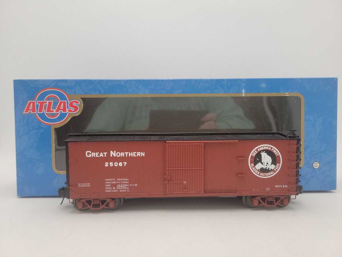 Atlas 8338-4 O Gauge Great Northern USRA Double Sheathed Box Car #25067- 3 Rail EX/Box