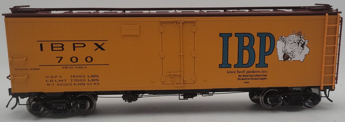Atlas 9532 O Scale Iowa Beef Packers 40' Stl Reefer Boxcar #700 (2-Rail) EX/Box