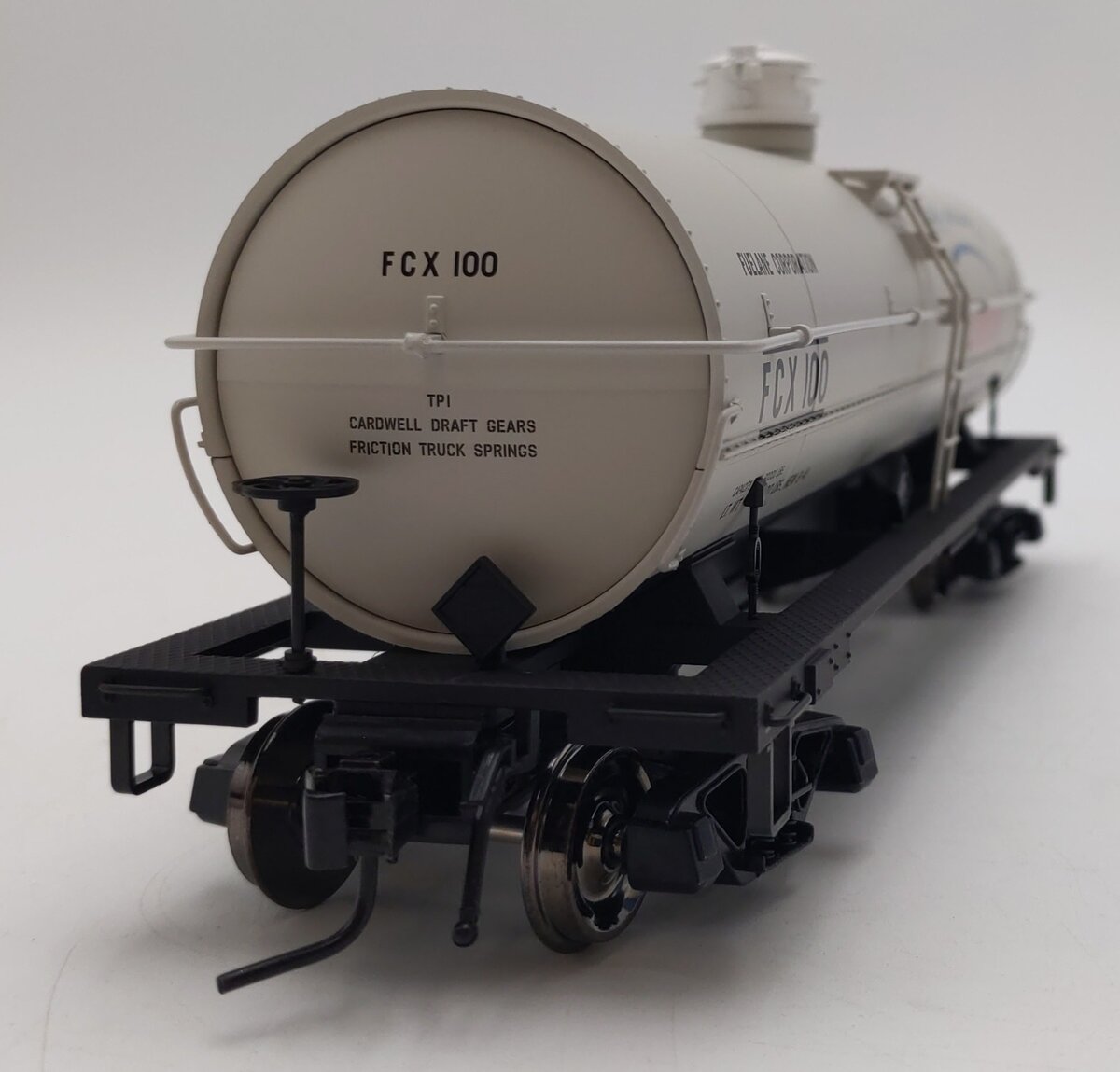 Atlas 9221-1 O Scale Essotane 11,000 Gallon Tank Car #100 (2 Rail) LN/Box