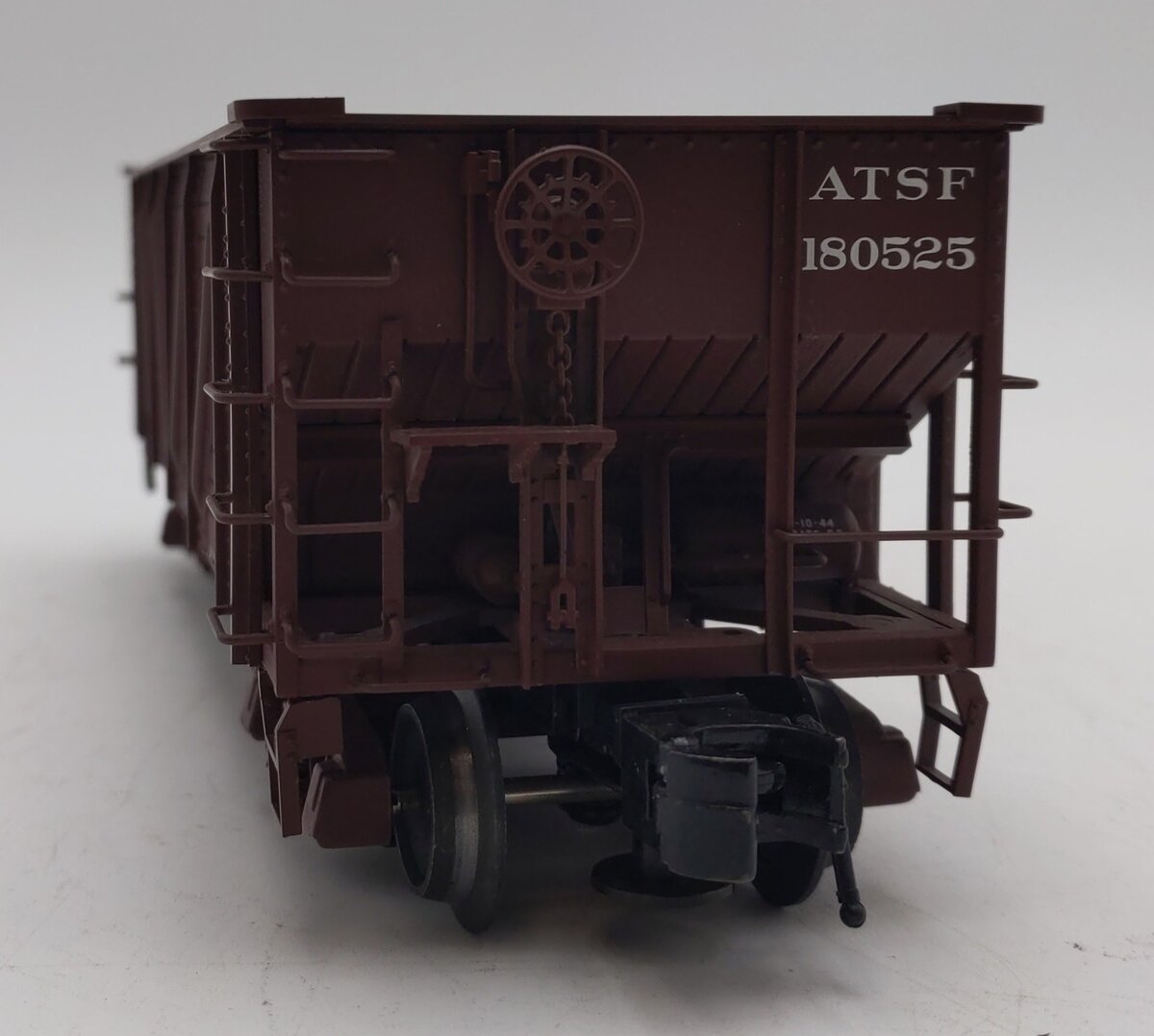 Atlas 6425-2 O Gauge Santa Fe 50 Ton War Emergency Hopper Car #180525 (3-Rail) LN/Box