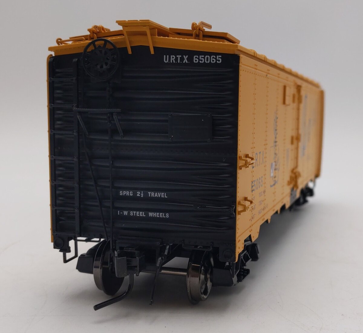 Atlas 9515-1 O Scale Brookey 40' Steel Reefer Car #65065 (2 Rail) LN/Box