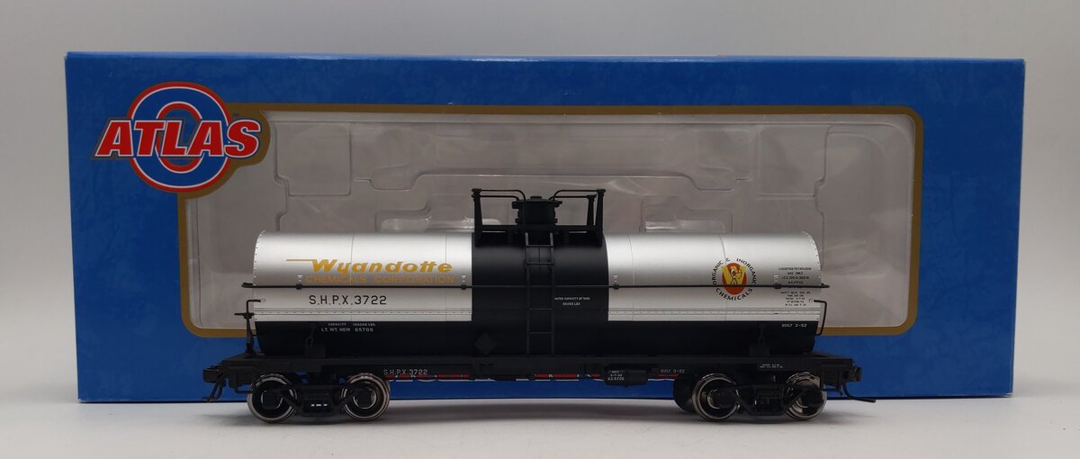 Atlas 9226-4 O Scale Wyandotte 11,000 Gallon Tank Car #3722 (2 Rail) LN/Box