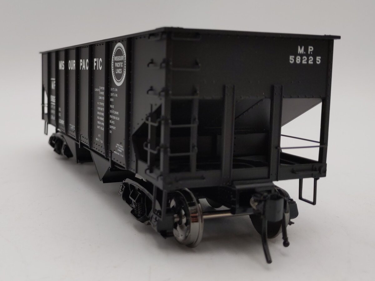 Atlas 9497 O Scale Missouri Pacific 55-Ton Coal Hopper #58225 (2 Rail) LN/Box