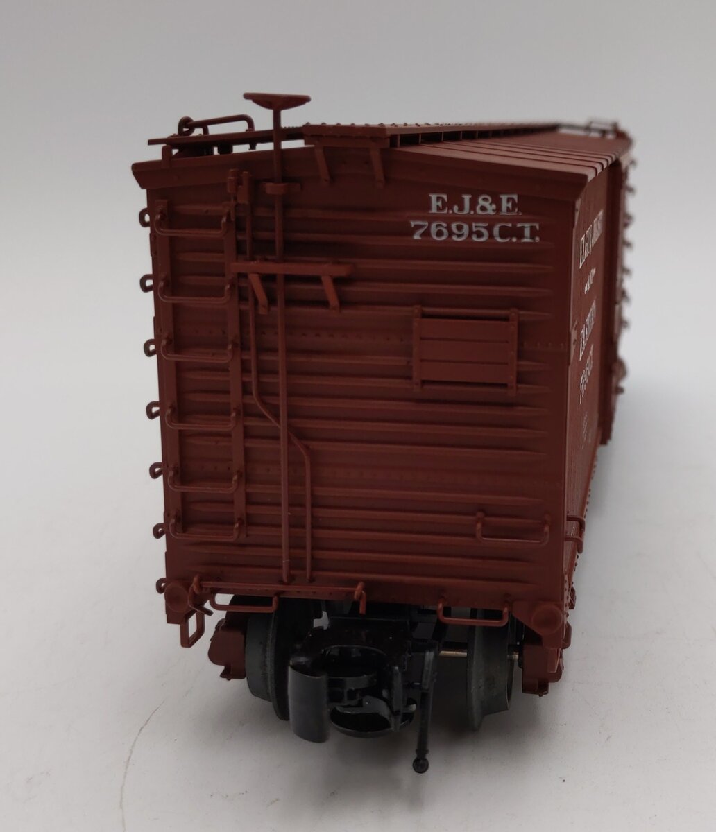 Atlas 8302-4 O Gauge Elgin Joliet & Eastern Wood Boxcar #7695 (3-Rail) LN/Box