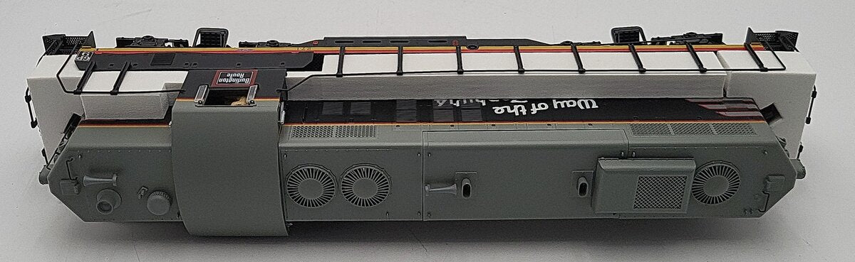 Atlas 3419-1 O Scale Burlington Diesel Locomotive 2-Rail EX/Box