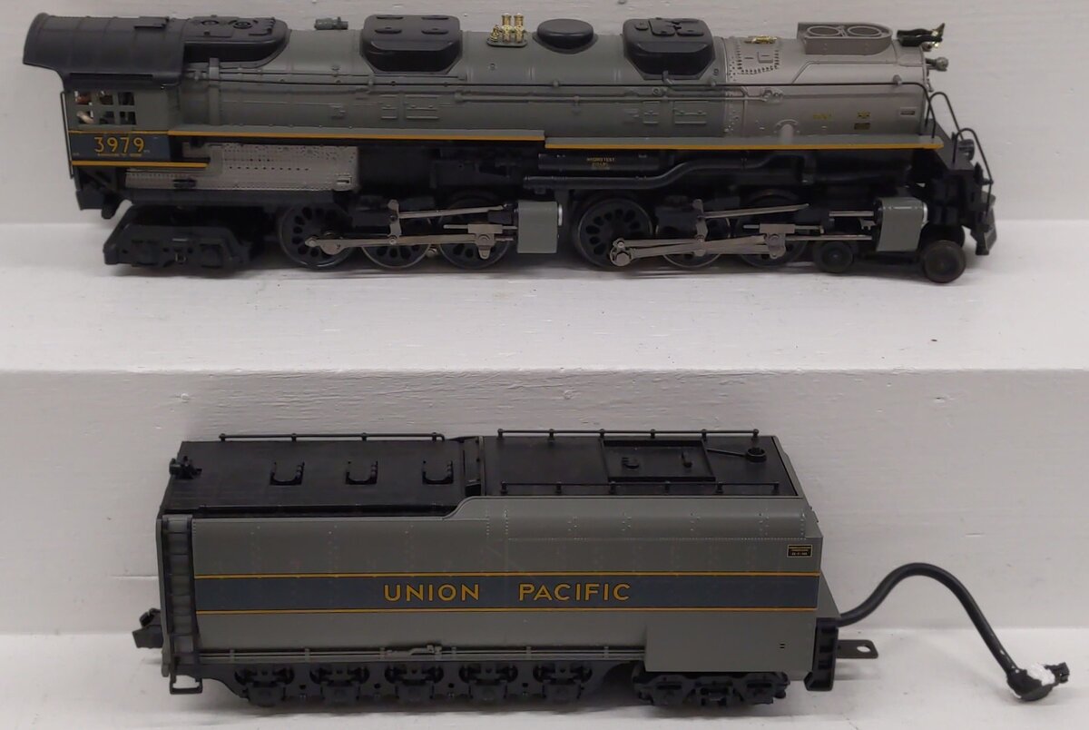 MTH 30-1542-1 Union Pacific 4-6-6-4 Imperial Challenger Steam Engine w/PS2 #3979 EX/Box