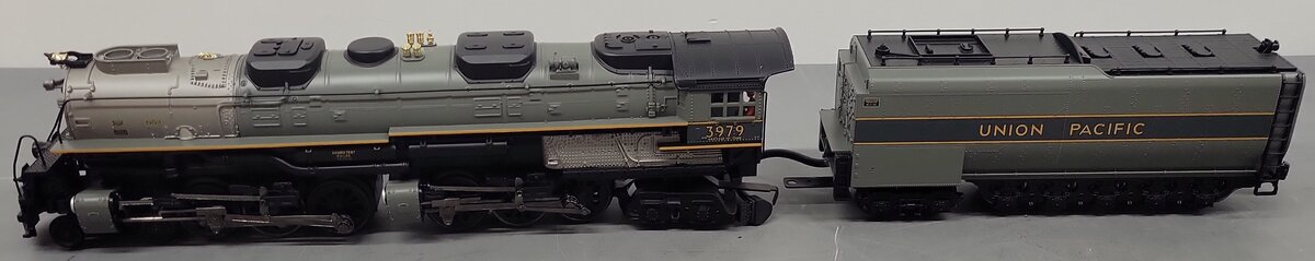MTH 30-1542-1 Union Pacific 4-6-6-4 Imperial Challenger Steam Engine w/PS2 #3979 EX/Box
