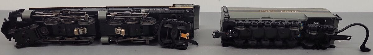 MTH 30-1542-1 Union Pacific 4-6-6-4 Imperial Challenger Steam Engine w/PS2 #3979 EX/Box