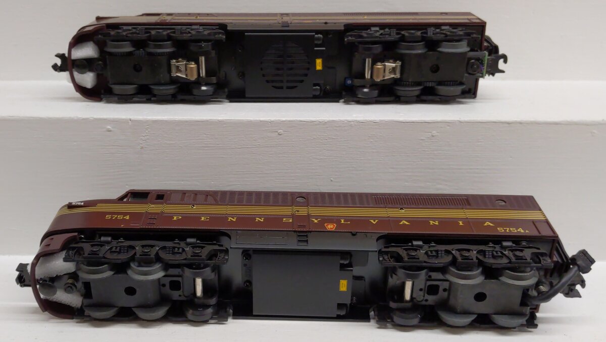 MTH 30-2244-0 PRR Alco PA AA Diesel Engine Set w/Loco-Sound #5752/5754 LN/Box