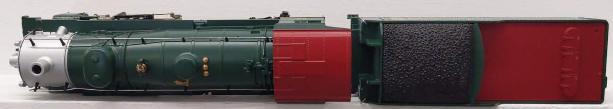 Lionel 6-38626 O Holiday Mikado JR. 2-8-2 Steam Locomotive & Tender Green #25 EX/Box