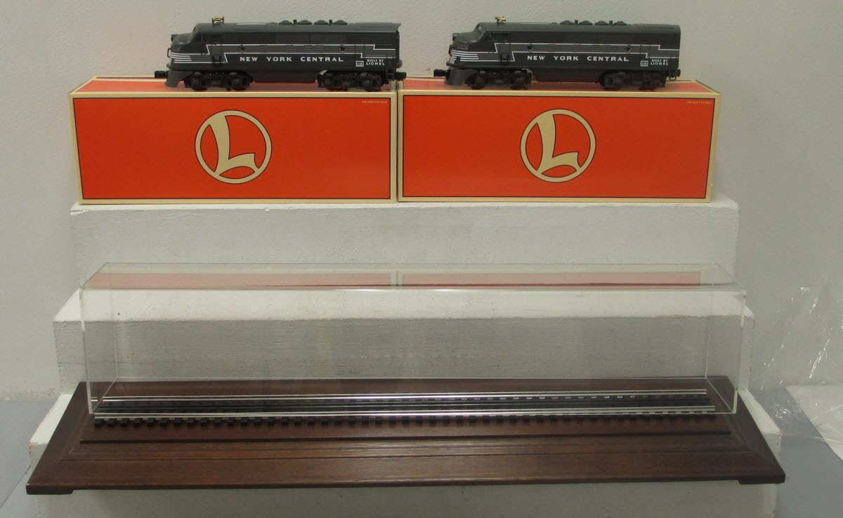 Lionel 6-18135 Lionel Century Club 2333 New York Central F3 AA Diesel Set NIB