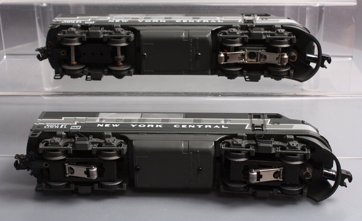 Lionel 6-18135 Lionel Century Club 2333 New York Central F3 AA Diesel Set NIB