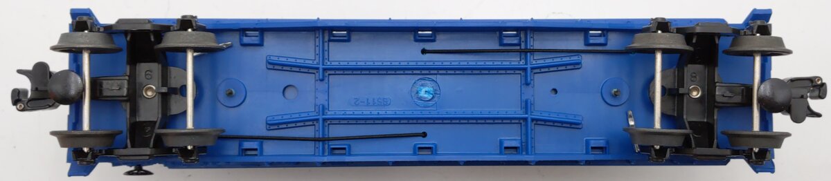 Lionel 6-16985 O Gauge Eastwood Automobilia Flatcar w/ Ford Panel Trucks #6424 EX/Box